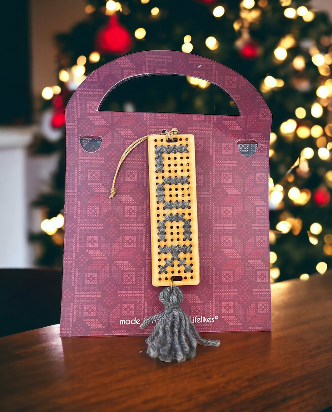 Charm Embroidery Luck Gray