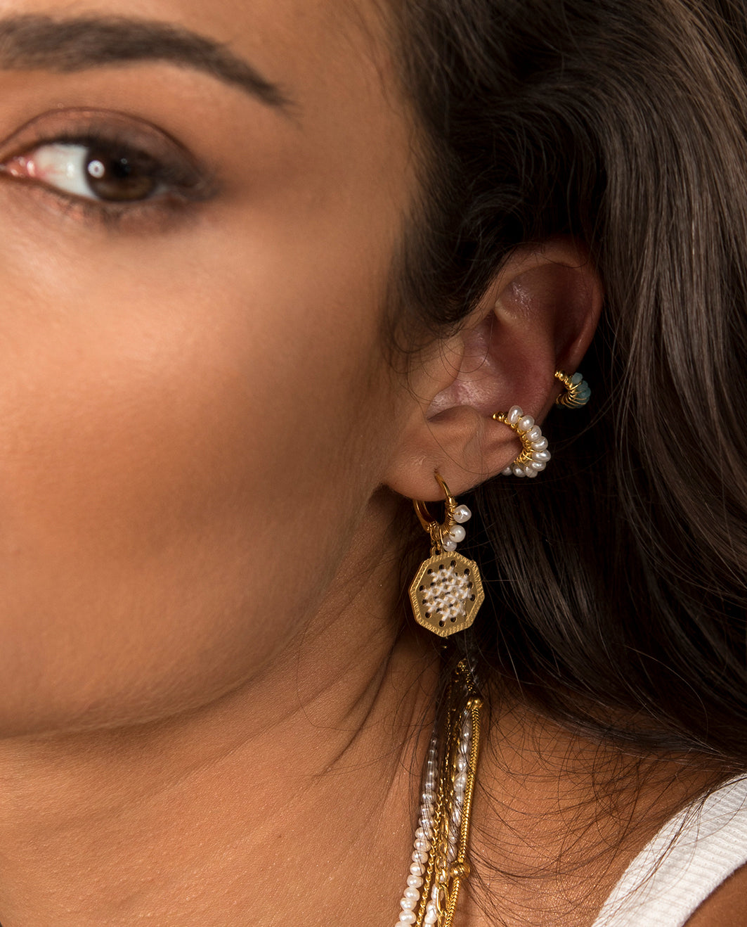 Motivo earrings
