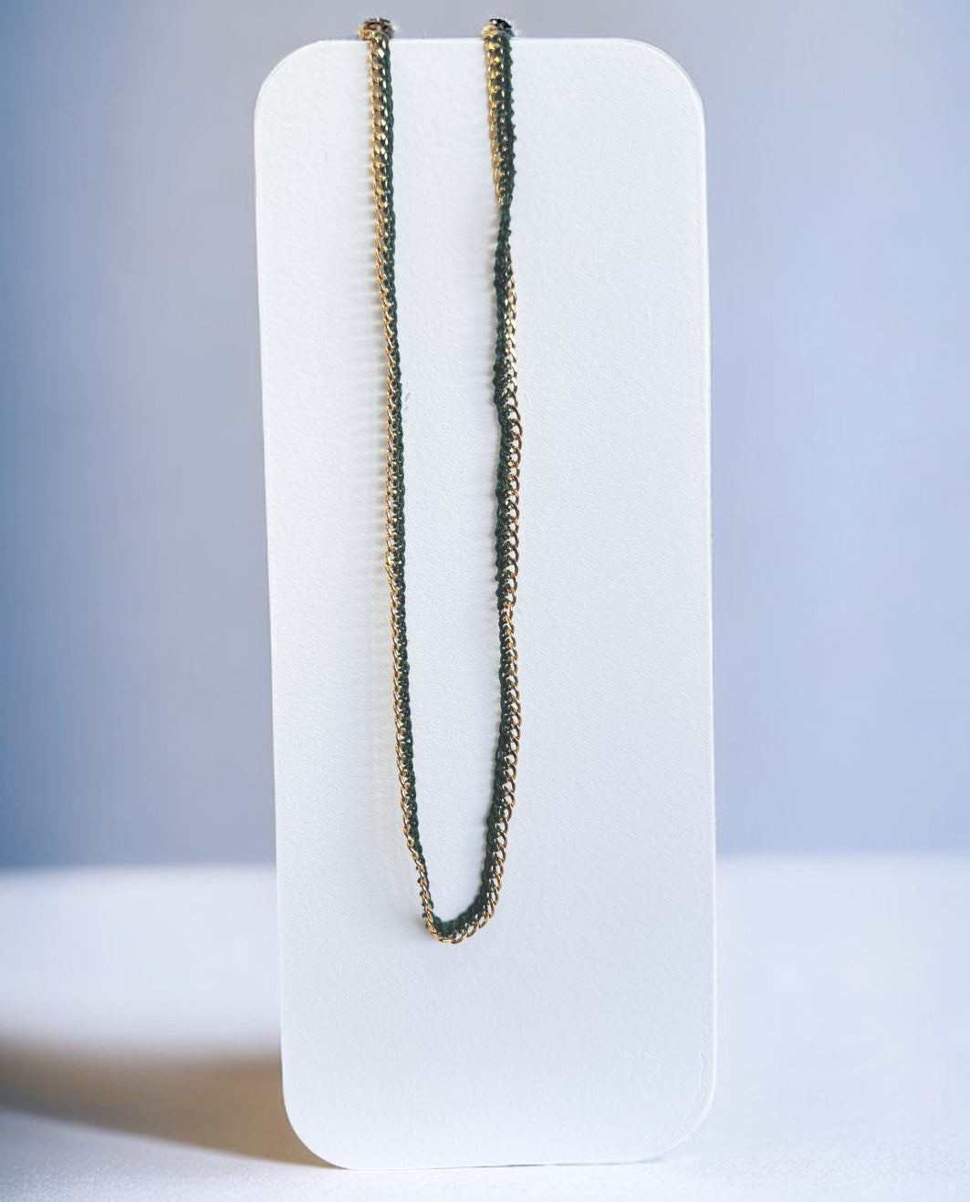 Twist necklace