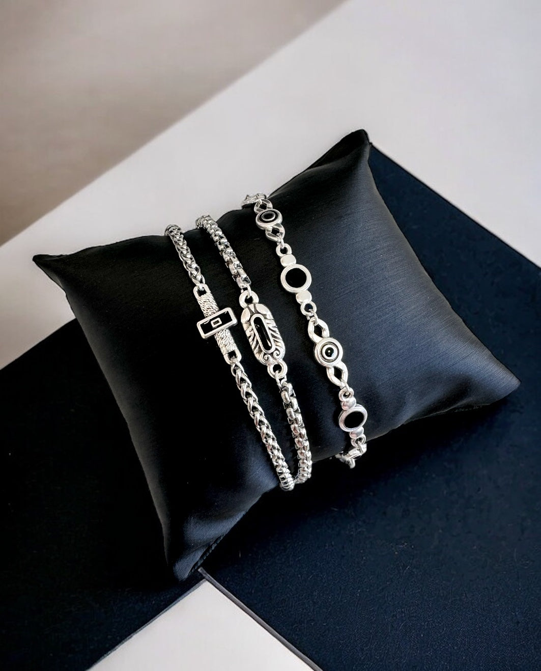 Parallel Eye Chain Bracelet